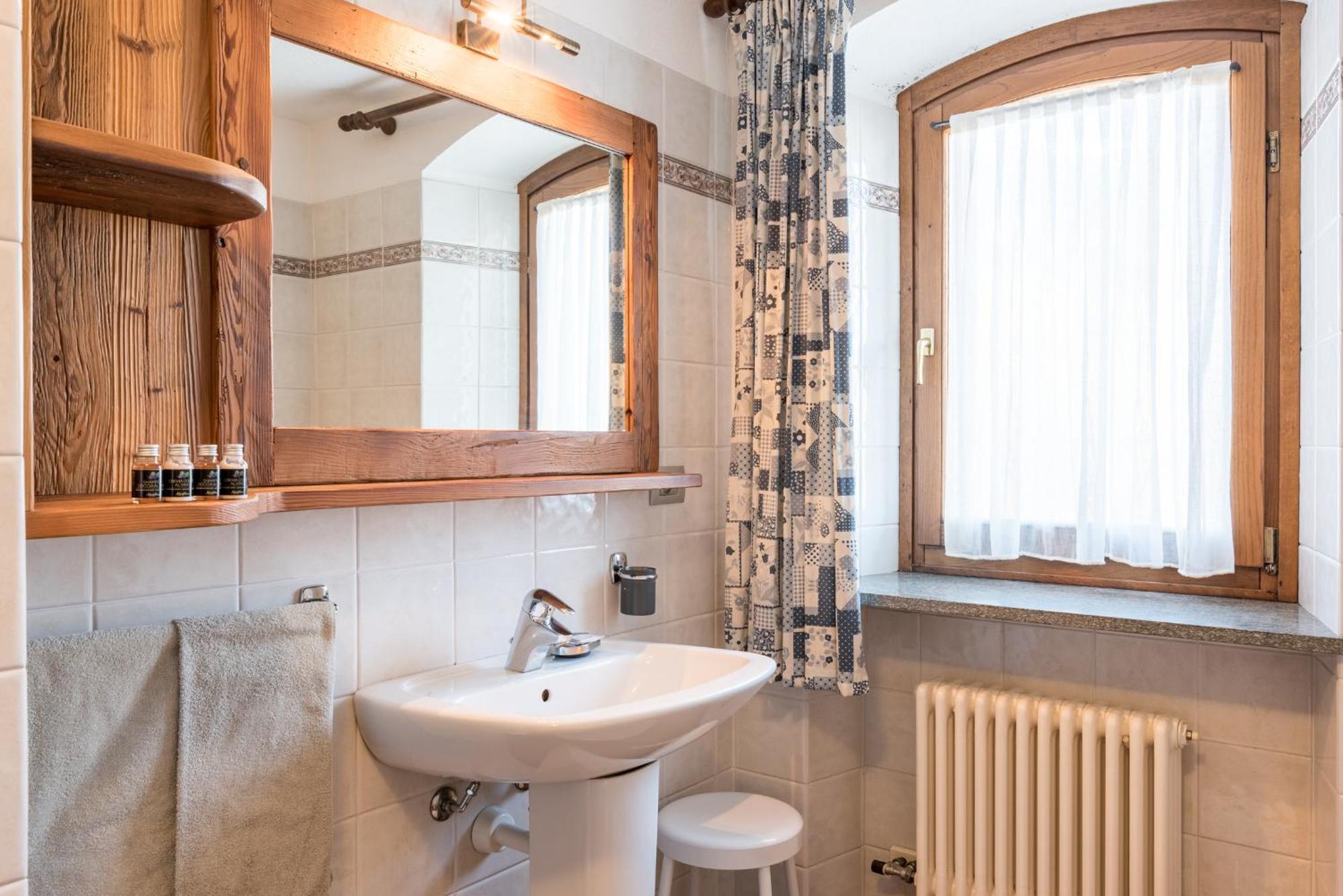 Maison Lo Triolet Introd Ngoại thất bức ảnh