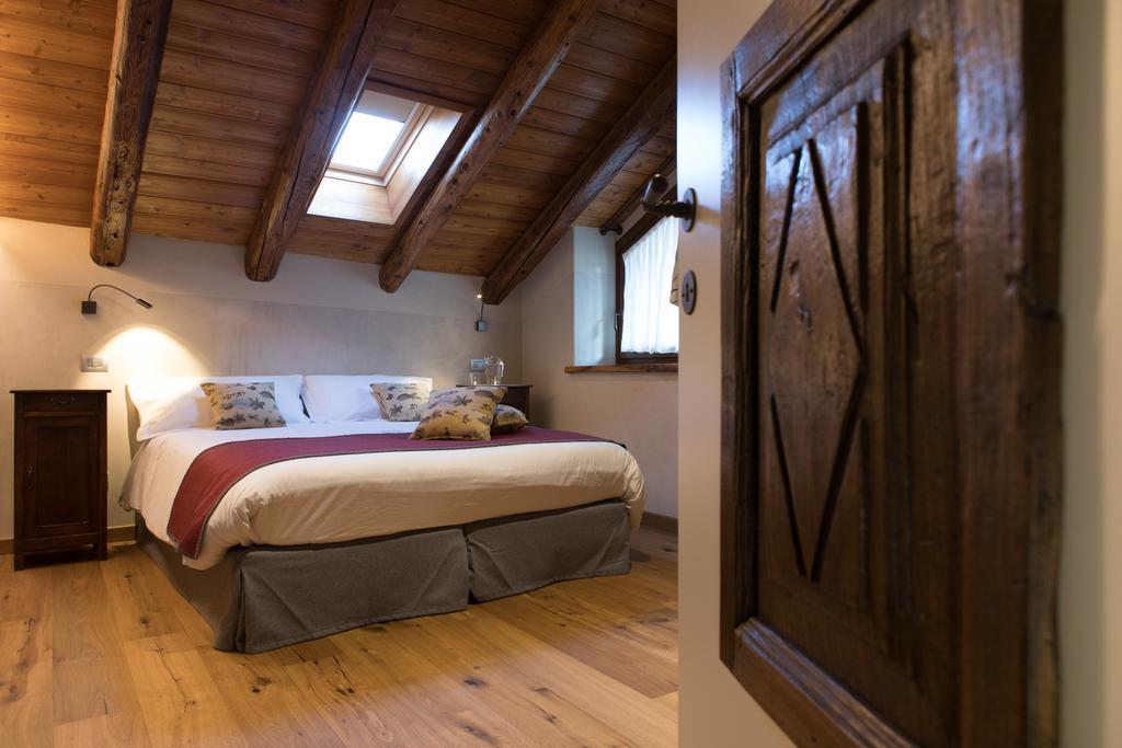 Maison Lo Triolet Introd Ngoại thất bức ảnh