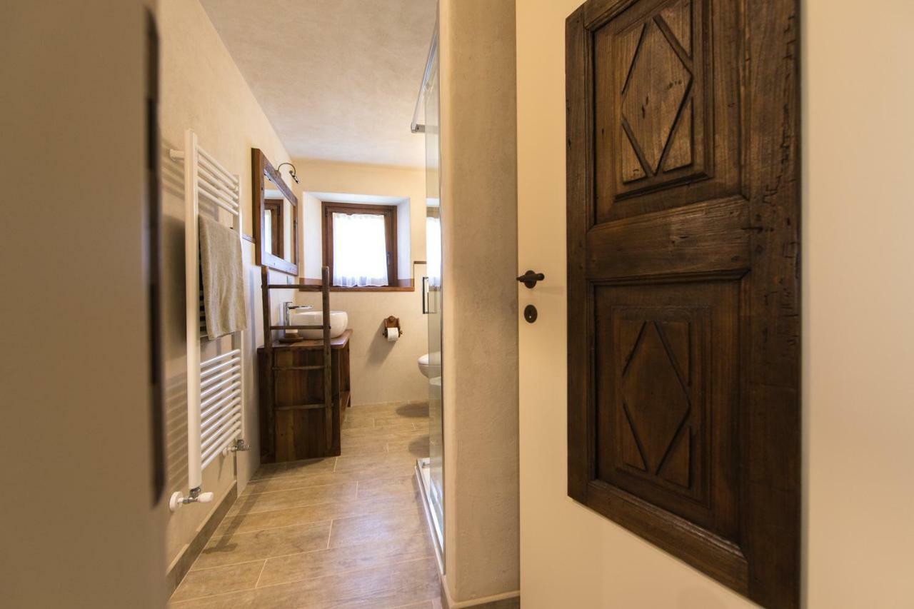 Maison Lo Triolet Introd Ngoại thất bức ảnh